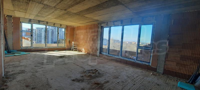 Two-bedroom apartment with a large terrace in a new building next to Peshtersko Shosse Blvd. Two-bedroom apartment with a large terrace in a new building next to Peshtersko Shosse Blvd.