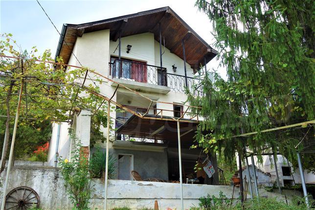 Fully furnished house in a quiet area Fully furnished house in a quiet area