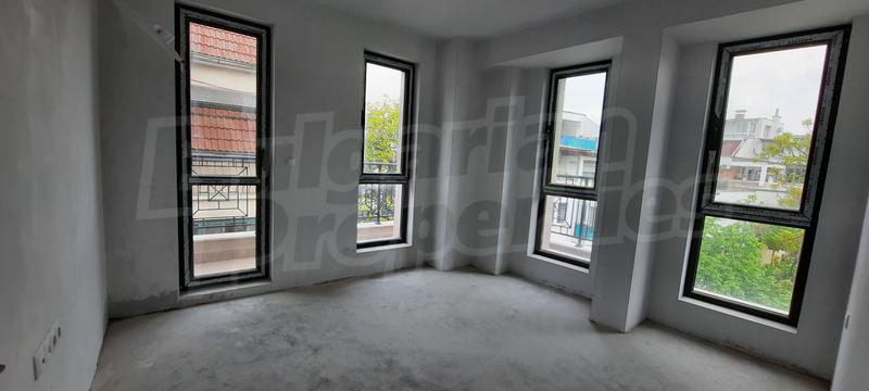 High quality new apartment with convenient access to the Old Town and the center High quality new apartment with convenient access to the Old Town and the center