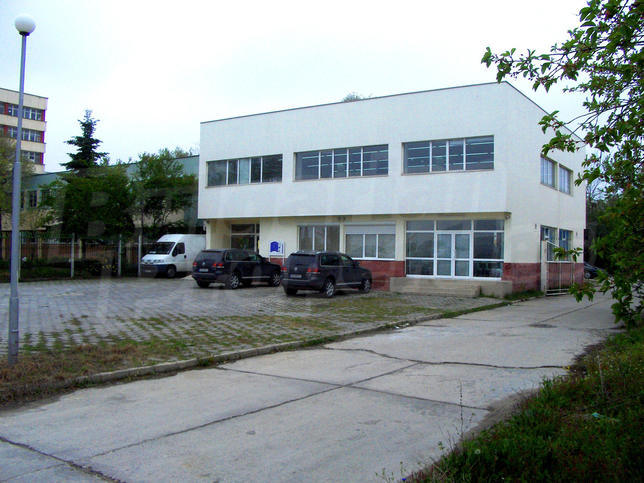 Property suitable for production and industrial activities, warehouses with excellent location Property suitable for production and industrial activities, warehouses with excellent location