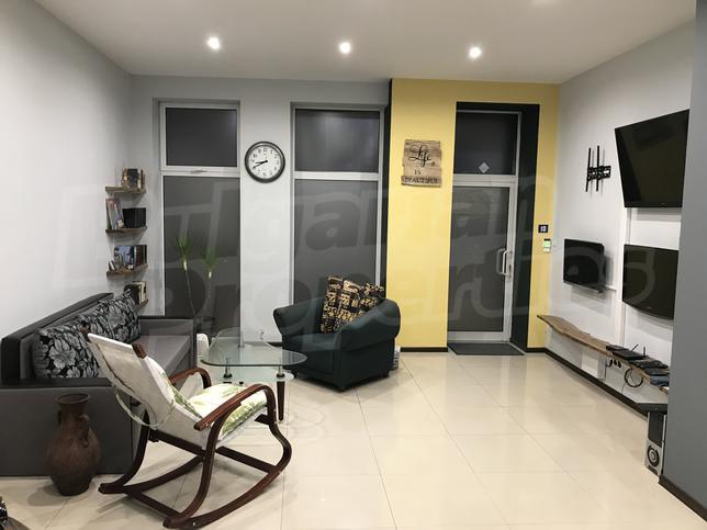 Commercial premises in a new building with excellent location Commercial premises in a new building with excellent location