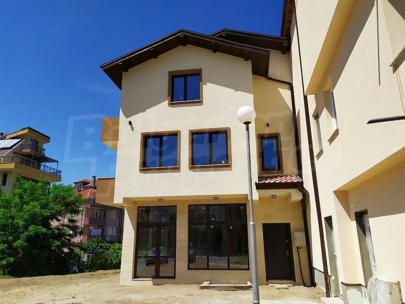 Family house within walking distance to the beach, kindergarten, park Family house within walking distance to the beach, kindergarten, park