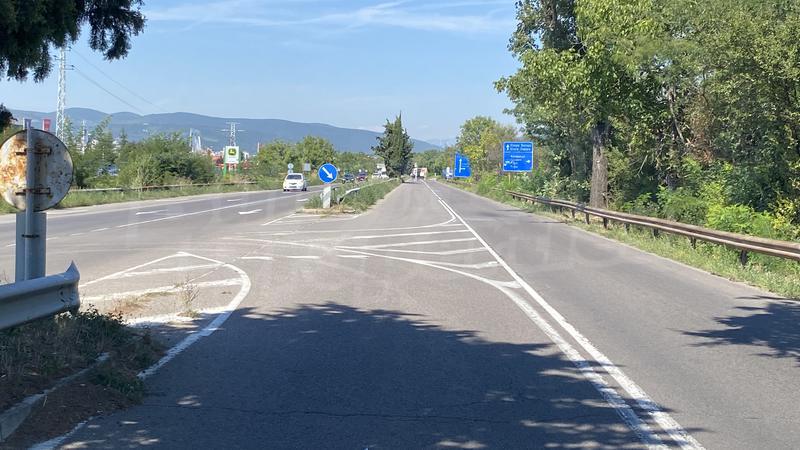 Земя, подходяща за логистична база, търговски имоти, складове, шоурум, автосервиз Земя, подходяща за логистична база, търговски имоти, складове, шоурум, автосервиз