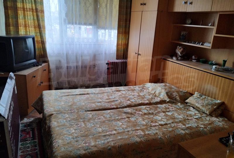 For sale - 3-bedroom apartment For sale - 3-bedroom apartment