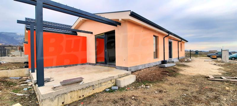 Complex of luxury properties 10 km from the center of Plovdiv Complex of luxury properties 10 km from the center of Plovdiv