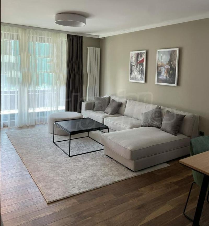 Apartment with underground parking space next to Greek restaurant, shops, sport grounds Apartment with underground parking space next to Greek restaurant, shops, sport grounds