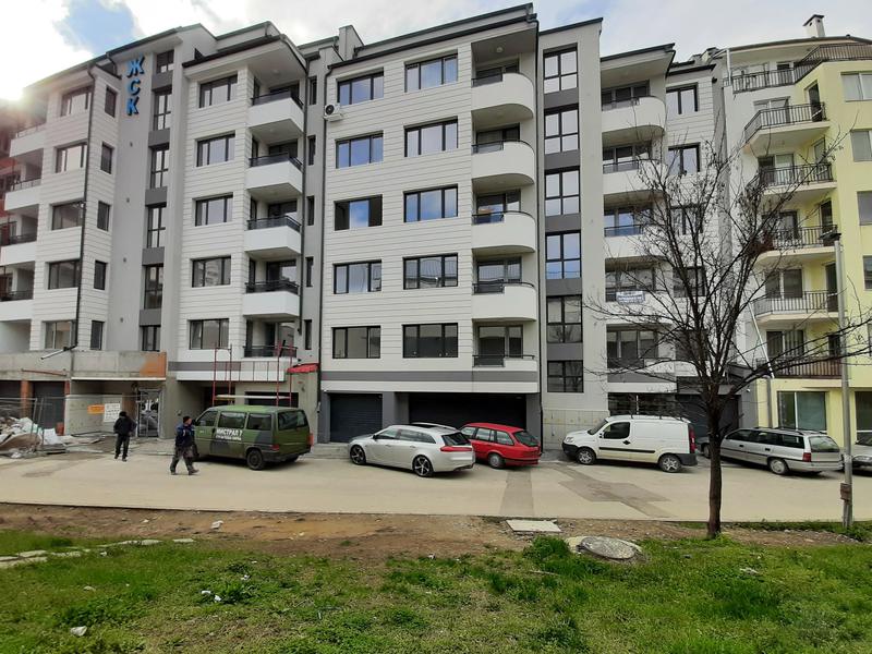 Apartment in a new building with a beautiful appearance and well-maintained common areas Apartment in a new building with a beautiful appearance and well-maintained common areas