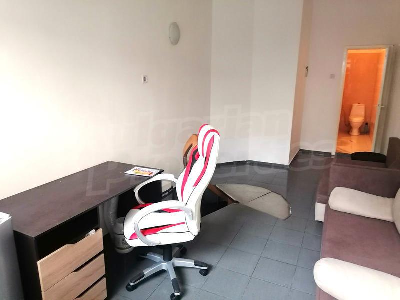 Business premises in a lively area Business premises in a lively area
