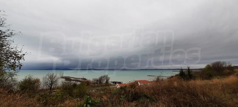 Нов жилищен проект с наличие на подземни паркоместа и морска гледка Нов жилищен проект с наличие на подземни паркоместа и морска гледка