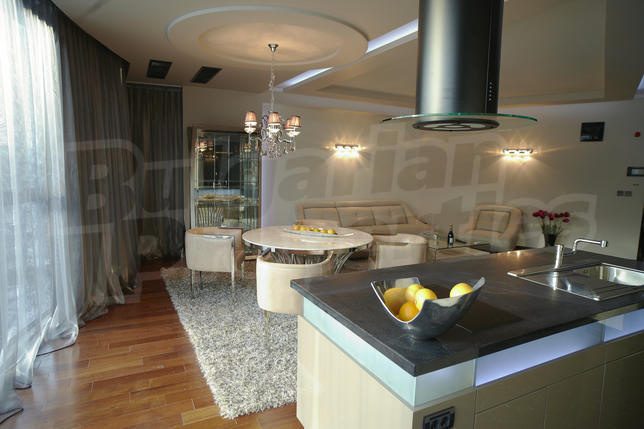 Prestigious apartment with parking space in modern gated complex Prestigious apartment with parking space in modern gated complex