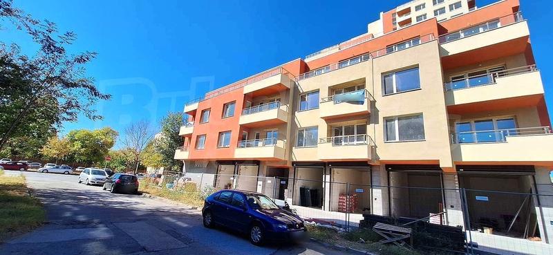 Studios, one and two bedroom apartments and ateliers in a new building in Plovdiv Studios, one and two bedroom apartments and ateliers in a new building in Plovdiv