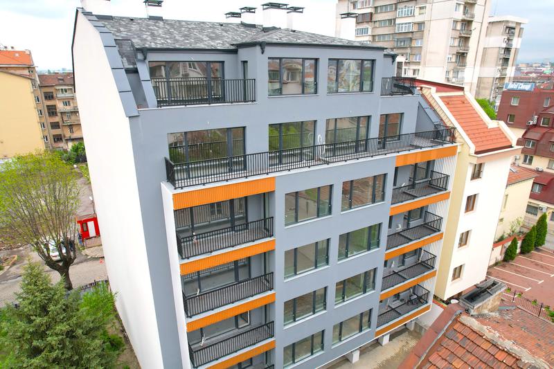 One-bedroom apartment in a modern building in a wide center of the capital One-bedroom apartment in a modern building in a wide center of the capital