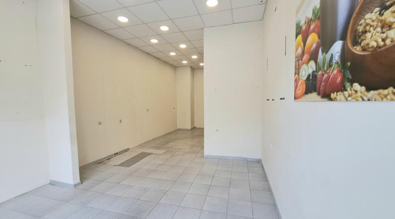 Commercial property with central location and potential in Yavorov district Commercial property with central location and potential in Yavorov district
