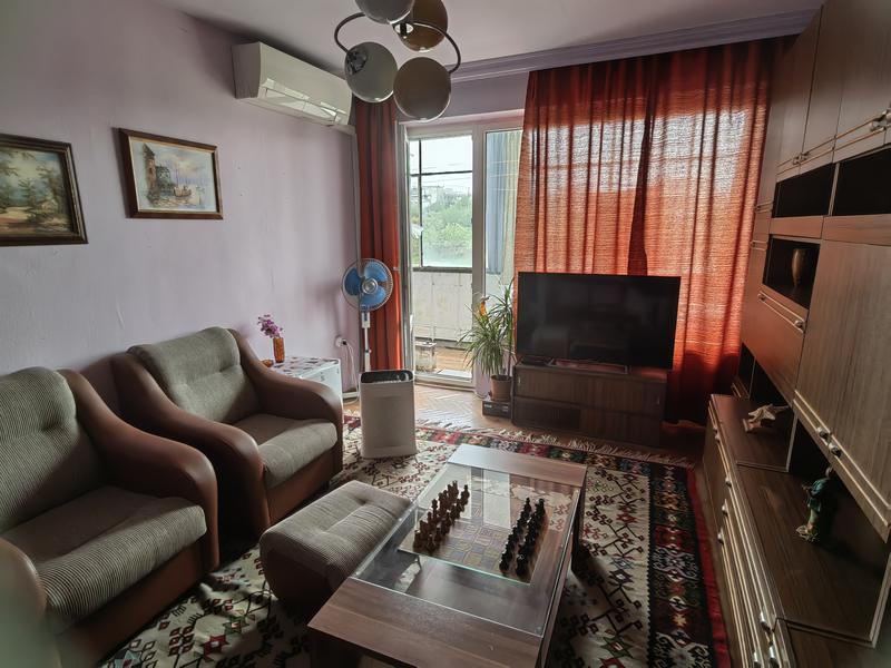 Well-maintained apartment with view of the city and Varna Lake Well-maintained apartment with view of the city and Varna Lake