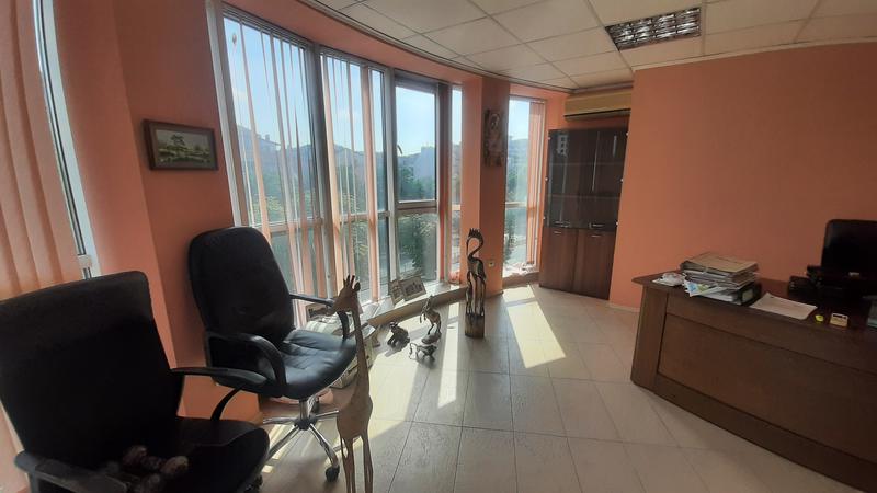 Spacious office with central location next to McDonald's in Varna Spacious office with central location next to McDonald's in Varna