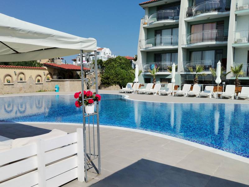 Furnished apartment with large veranda near the beach and camping Kavatsi Furnished apartment with large veranda near the beach and camping Kavatsi