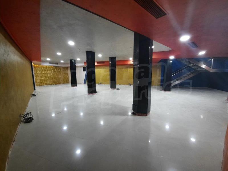 Spacious business property with a lively location in the heart of Plovdiv Spacious business property with a lively location in the heart of Plovdiv