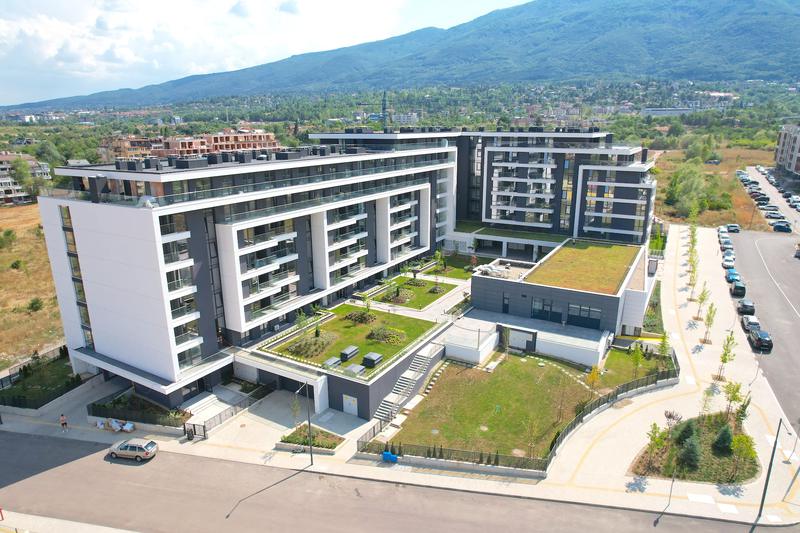 High class apartment with mountain view in modern residential complex with landscaped garden High class apartment with mountain view in modern residential complex with landscaped garden