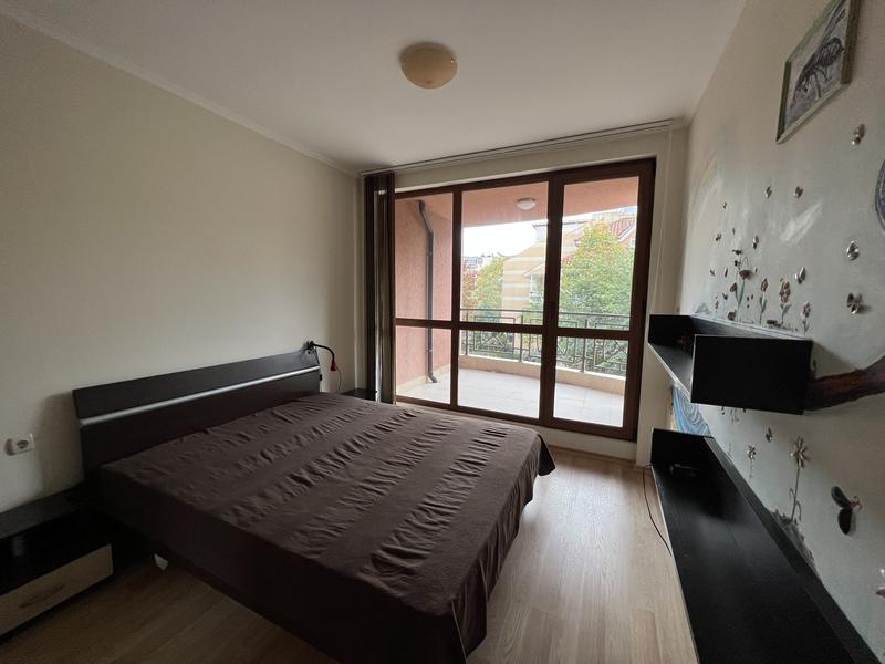 Furnished apartment with pool and patio views Furnished apartment with pool and patio views
