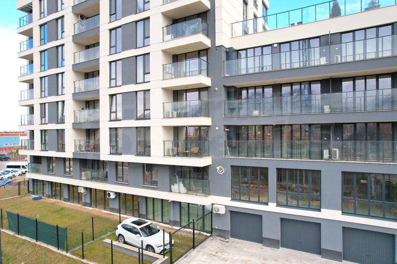 Luxury apartment with spacious premises and office Luxury apartment with spacious premises and office