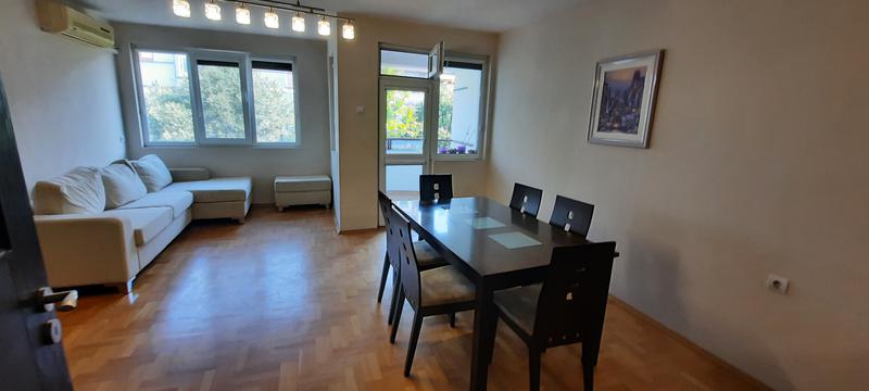 Apartment with 2 bedrooms and basement next to park, school, market, Opera Apartment with 2 bedrooms and basement next to park, school, market, Opera