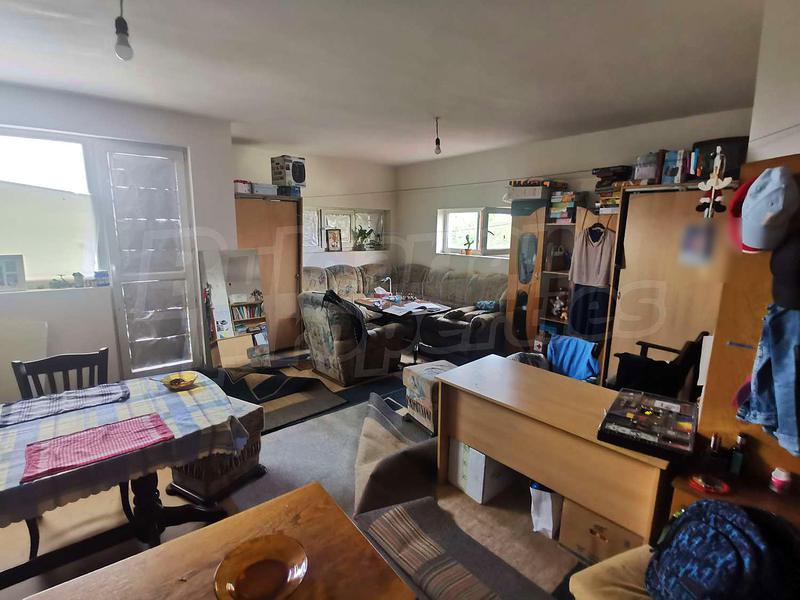 Apartment on 2 levels next to Vesela Hospital Apartment on 2 levels next to Vesela Hospital