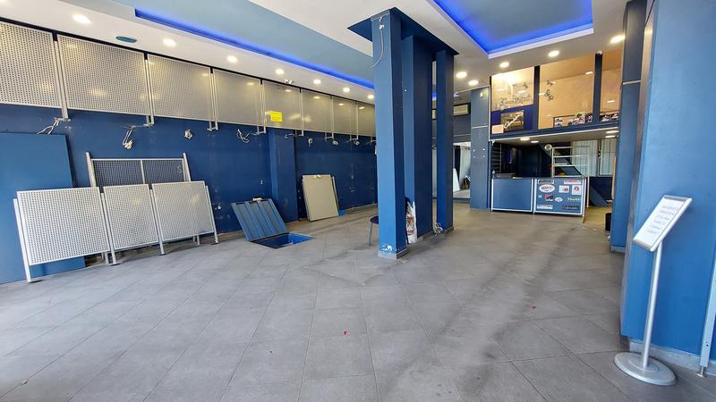 Commercial property with high ceilings, suitable for a pharmacy near Opalchenska metro station Commercial property with high ceilings, suitable for a pharmacy near Opalchenska metro station