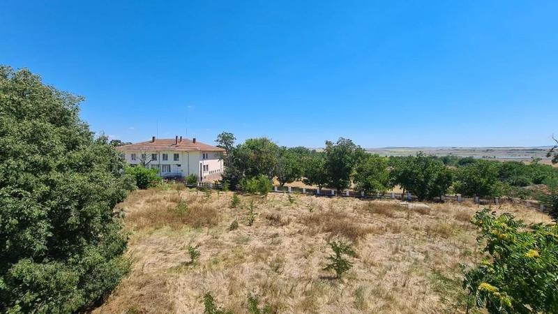 Renovated mansion with 5 bedroom , large kitchen and potential for business development Renovated mansion with 5 bedroom , large kitchen and potential for business development