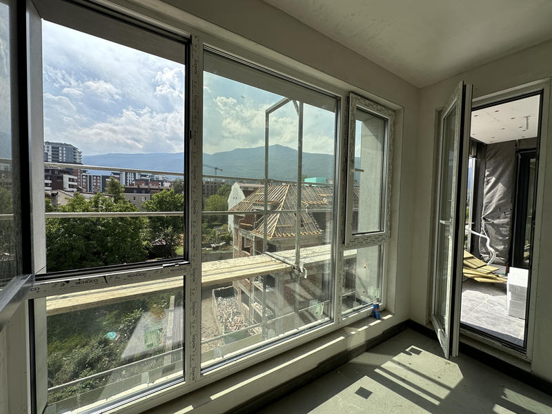 Sunny south-facing apartment with nice view of the mountain near Cherni Vrah Blvd. and the Ring Road Sunny south-facing apartment with nice view of the mountain near Cherni Vrah Blvd. and the Ring Road
