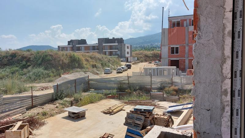 Apartments with comfortable layouts in a convenient location Apartments with comfortable layouts in a convenient location