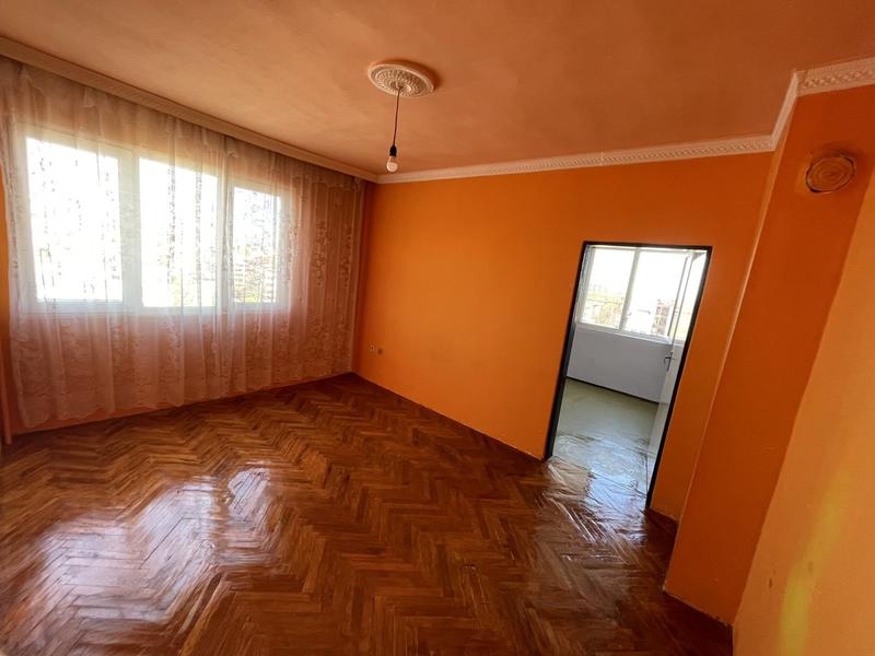 Panoramic apartment with communicative location near shops, educational institutions, hospitals Panoramic apartment with communicative location near shops, educational institutions, hospitals