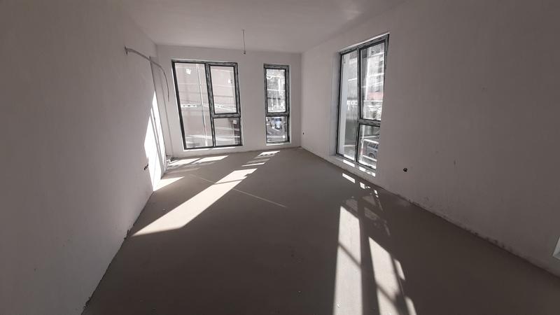 Apartment with unfinished interior in quality building Apartment with unfinished interior in quality building