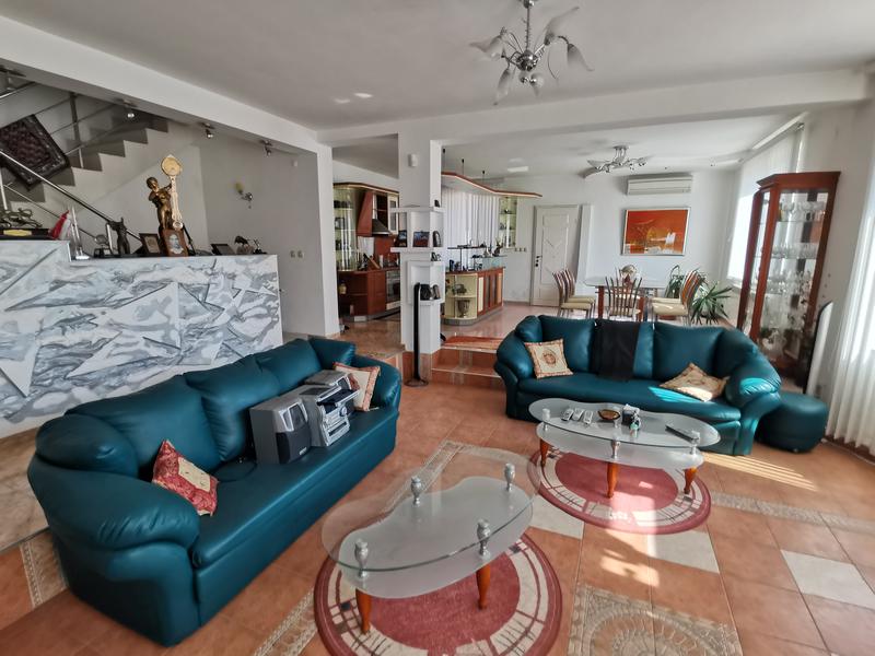 Furnished and equipped luxury property in a developed village Furnished and equipped luxury property in a developed village