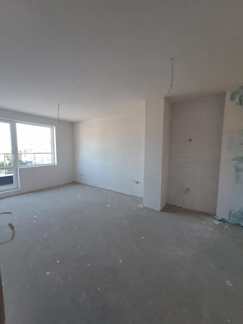 Apartment with one bedroom and a view of the city in a communicative area of the city of Varna Apartment with one bedroom and a view of the city in a communicative area of the city of Varna