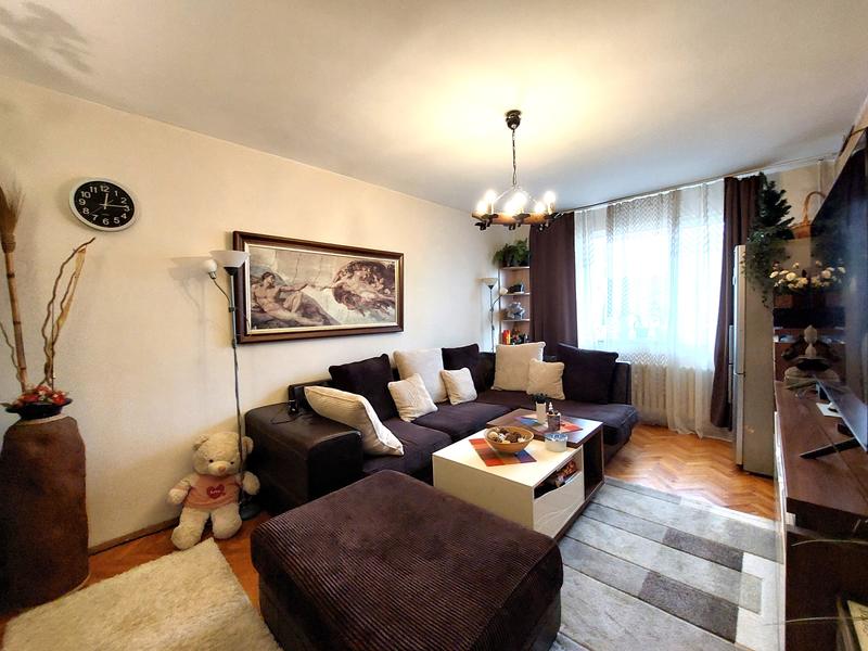 Warm and cozy property with tenants, suitable for investment Warm and cozy property with tenants, suitable for investment