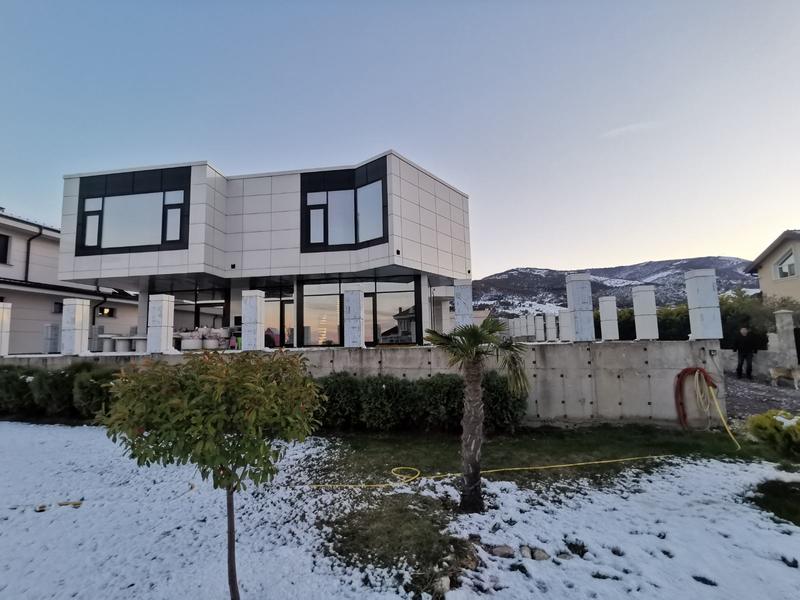 Luxurious family home with space, amenities and wonderful view of the Rhodopes and the city of Plovdiv Luxurious family home with space, amenities and wonderful view of the Rhodopes and the city of Plovdiv