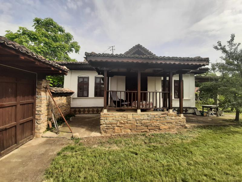 A house in very good condition with a spacious well-kept yard A house in very good condition with a spacious well-kept yard