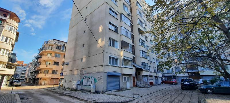 Жилище за ремонт с гледка към града Жилище за ремонт с гледка към града