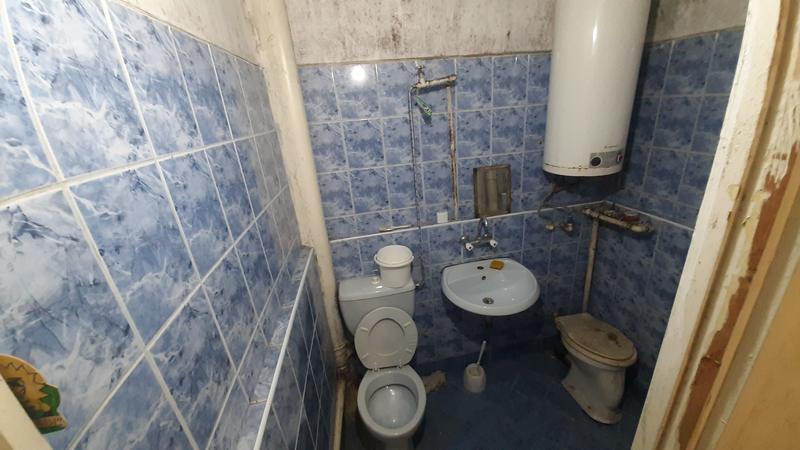 Studio close to many shops and a public transport stop Studio close to many shops and a public transport stop