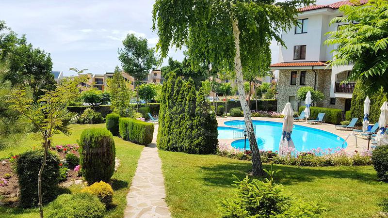 Furnished holiday homes with quiet location 200 m from the beach