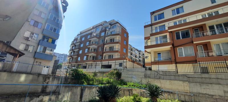 1- and 2-bedroom apartments, shops, garages and parking spaces in developed neighbourhood of Burgas