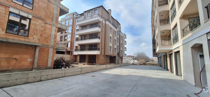 1, 2 and 3-bedroom apartments with basements near the Rowing Canal