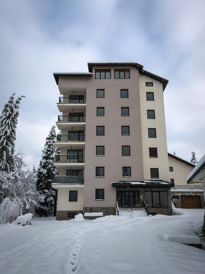 Comfortable mountain homes in brand new complex with Act 16 in Pamporovo