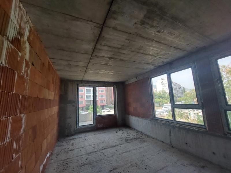 Apartments with 1, 2 or 3 bedrooms and views to the mountains in a new building with convenient access to Simeonovsko shose Blvd.