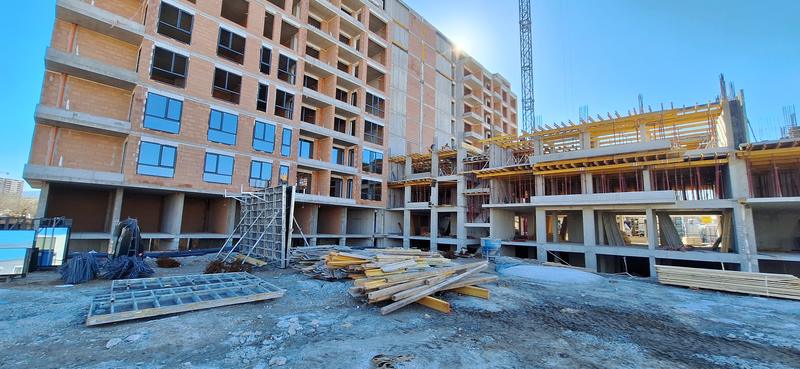 Широкий выбор квартир - от уютных двухкомнатных до просторных многокомнатных Широкий выбор квартир - от уютных двухкомнатных до просторных многокомнатных