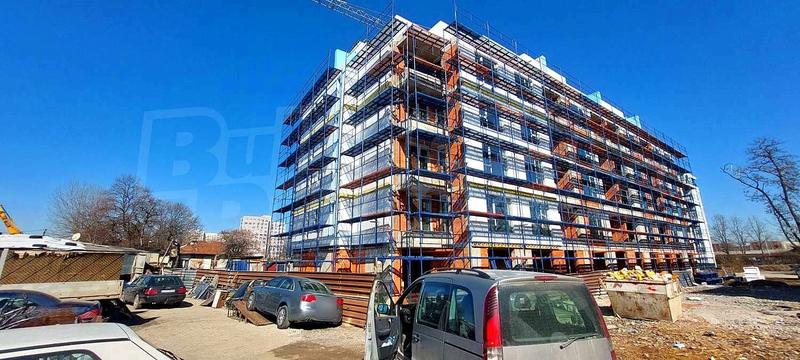 Современная жизнь в оживленной столице, рядом метро и парк. Удобства, гараж, на стадии строительства Современная жизнь в оживленной столице, рядом метро и парк. Удобства, гараж, на стадии строительства