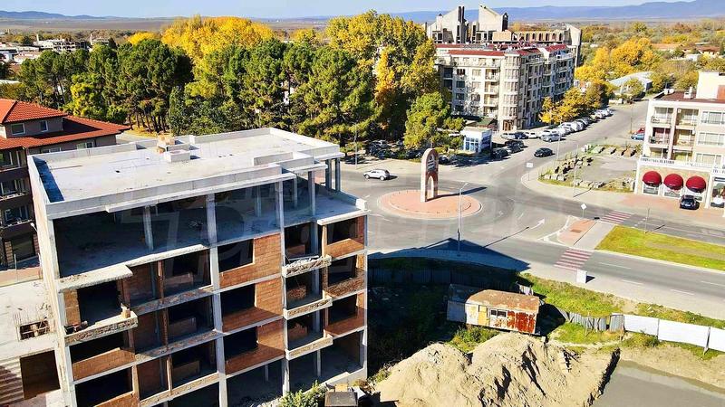 Двустайни и тристайни градски жилища висок клас строителство на 300 м от плажа Двустайни и тристайни градски жилища висок клас строителство на 300 м от плажа