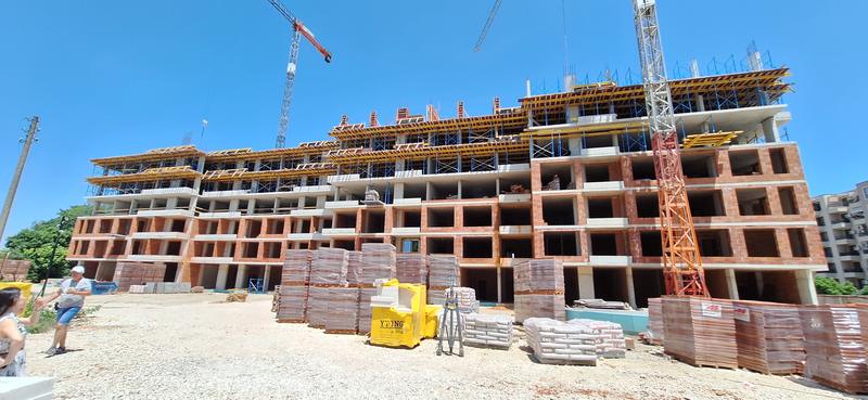 Apartments, garages and parking lots with communicative location in Plovdiv Apartments, garages and parking lots with communicative location in Plovdiv