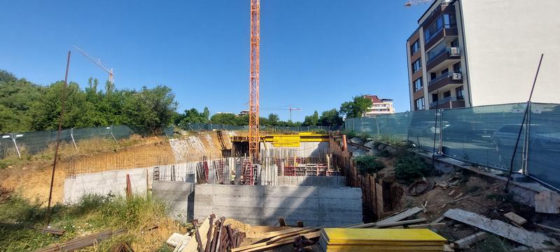Просторные апартаменты рядом с Новым болгарским университетом, станцией метро, ул. Монтевидео и КАД Просторные апартаменты рядом с Новым болгарским университетом, станцией метро, ул. Монтевидео и КАД