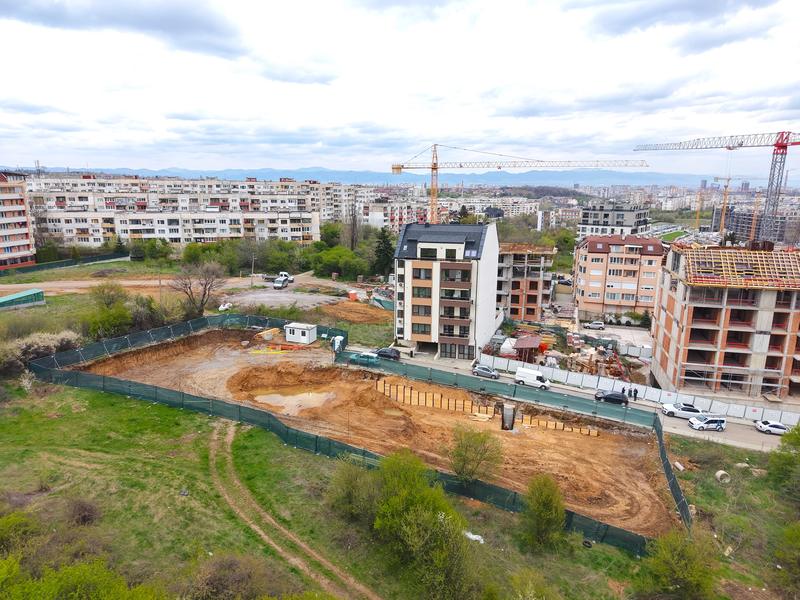 Просторни жилища близо до Нов Български университет, метростанция, ул. Монтевидео и Околовръстен път Просторни жилища близо до Нов Български университет, метростанция, ул. Монтевидео и Околовръстен път
